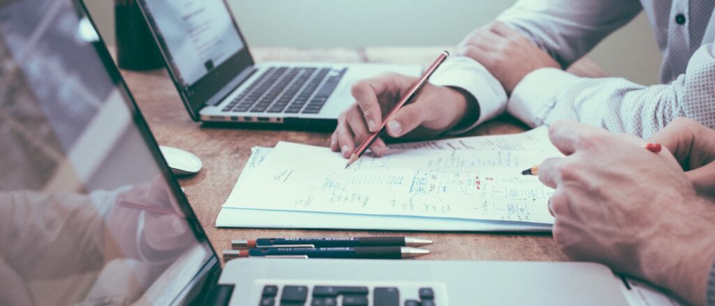 Zakelijk overleg met documenten
