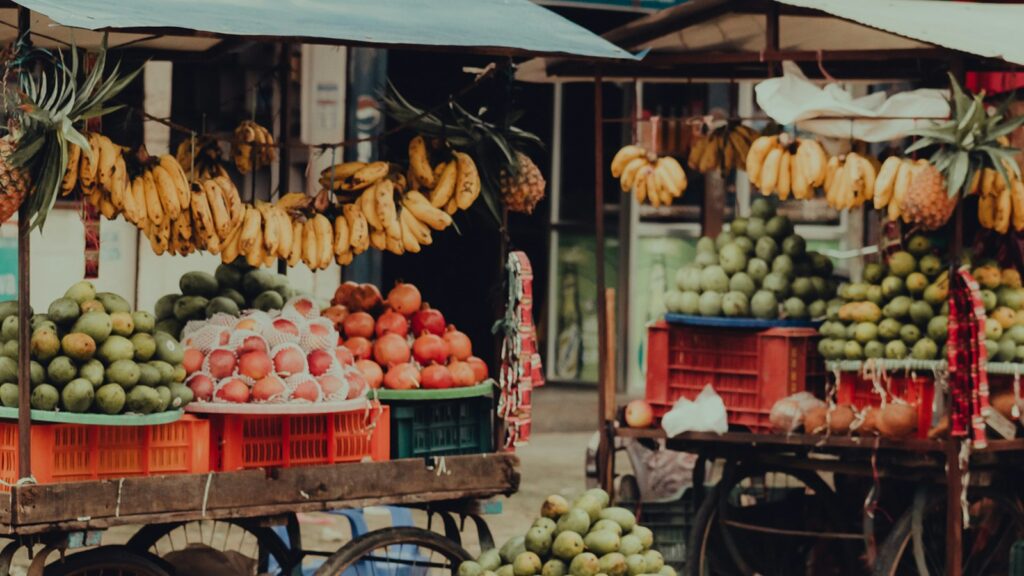 Marktkraam met producten